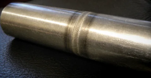 316L paslanmaz çelik boruda çevresel orbital kaynak dikişi